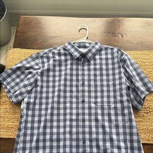 Mizzen and Main blue checkered leward standard short sleeve shirt - size XL